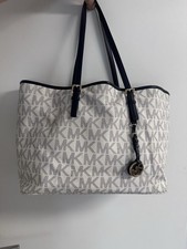 Michael Kors Jet Set Travel