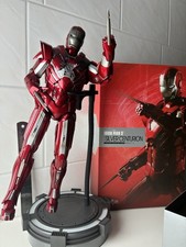 HOT TOYS - IRON MAN 3 - SILVER