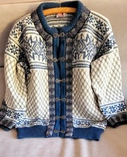 Original Norweger Strickjacke mit Zinnösen aus 100% Schurwolle