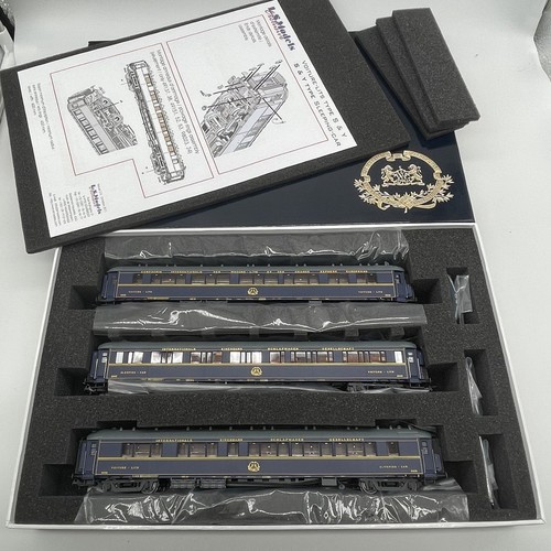 Models 49135 - |, |