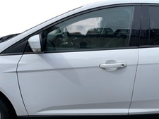 Ford Focus DYB Limousine Tür