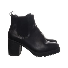 Kayla Shoe, Stiefeletten
