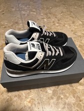 Die Schuhe Sind Nagel Neu Und