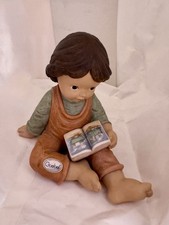 Goebel Porzellanfigur Nina +  Marco, Kind mit Buch