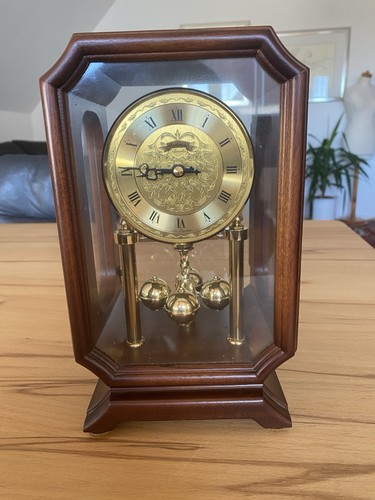 Vintage holzuhr von - vintage,