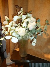 Blumenstraus  10 Rosen gemischt mit grünen Blätter Zweigen