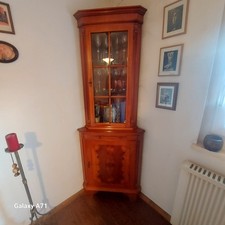 Vintageparts Eckvitrine