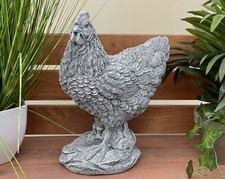 Steinfigur Huhn Henne