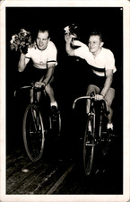 FOTO AK FAHRRAD RADRENNEN FRANKFURT FESTHALLE 1956