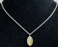 Modeschmuck Kette mit Anhänger, bicolor, simulierte Diamanten, 52 cm lang.