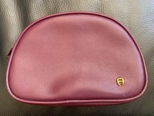 Kleines Lederetui in Bordeaux