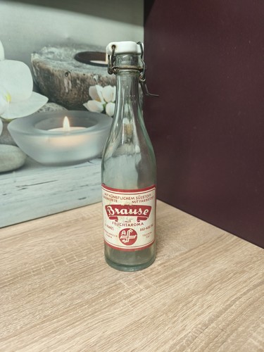 Alte limonade flasche von - limonade,