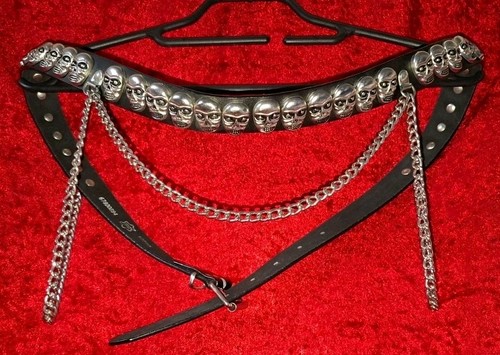 Nietengürtel totenkopf nieten - totenkopf,
