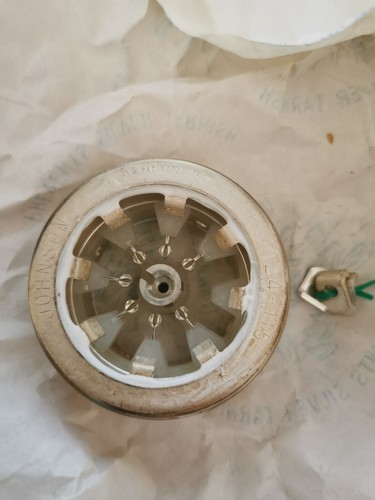 Johnson 124 115 - johnson, ventilsockel