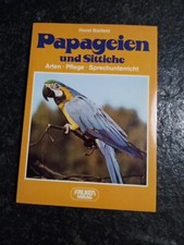 Papageien und Sittiche