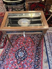 Antike Tisch Vitrine im Empire Stil Schloss  & Schlüssel wohl um 1900