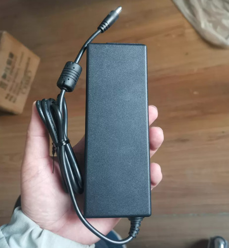 Netzteil-Adapter-Ladegerät