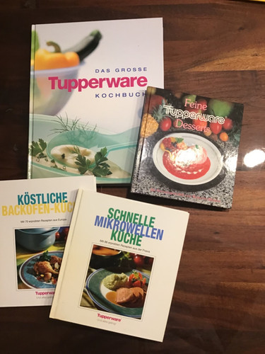 Tupperware großes - ,