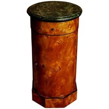 Q' Seltene Kabinett Kommode