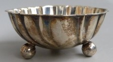 +++ KLEINE WILKENS SCHALE AUF KUGELFÜSSEN AUS 830er SILBER  +++