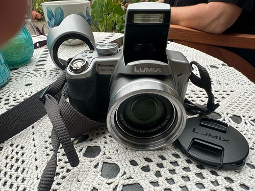 Panasonic lumix dmc fz18 - panasonic, 8,1
