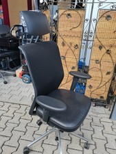 Vitra ID Mesh Bürodrehstuhl Sitze-Leder schwarz - Netzrucken-Kopfstutze Leder