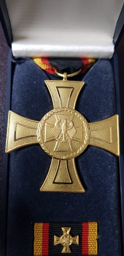 Bundeswehr orden ehrenkreuz - orden,