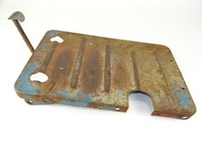 Bodenblech mit Gaspedal