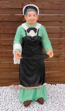 Old woman Oma Butler Diener