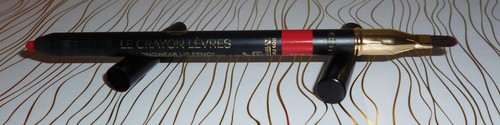 Chanel crayon levres - le,