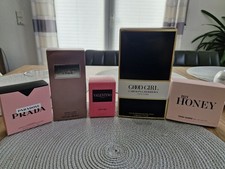 Parfum leere Verpackungen 5 Stück Valentino, Prada, Carolina Herrera Usw.