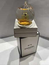 Chanel Miniatur Scheekugel