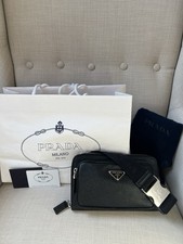 PRADA Gürteltasche Aus
