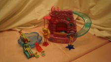 Polly Pocket Rutsche und Pool + Kleidung
