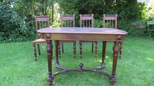 Möbel, antik, 1 Tisch, Nussbaum? zu verkaufen