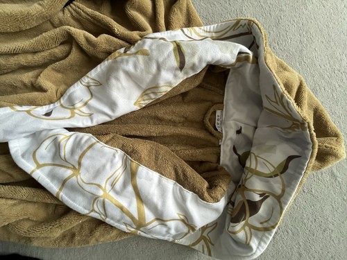 Bademantel und badetuch neu - und,