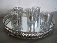 Teelichthalter auf Tablett