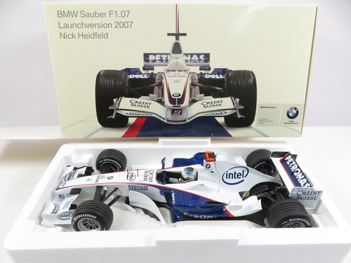 Minichamps 80430426994 - 1:18,