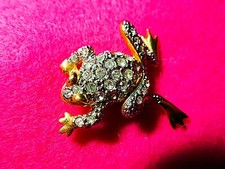 Frosch m.beweglichen Hinterbeinen Pin verg. m. Kristall u.Emaille 25113