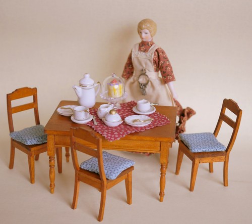 Puppenhausmöbel tisch - tisch, 3