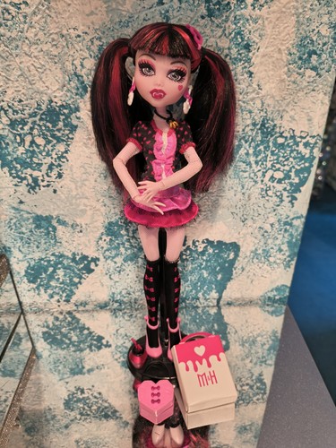 Monster high draculaura - high,