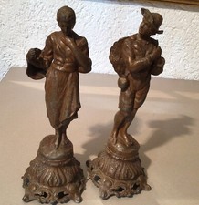 Paar französische Re‘gulefiguren