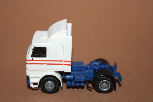 Herpa zugmaschine - 1:87,