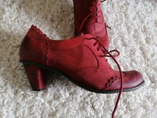 Dkode Pumps Gr.39 aus Portugal.Tolles Leder Neu