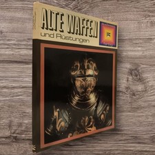 Alte waffen und rüstungen - und,