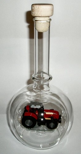 Kristallflasche mit traktor - kristallflasche,