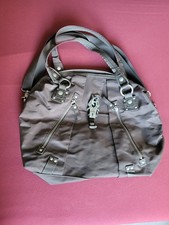 George Gina Lucy Tasche