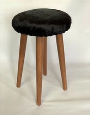 Unikat Hocker nussbaumfarben, Kuhfell-Sitz, hochwertige Handarbeit aus D,  NEU