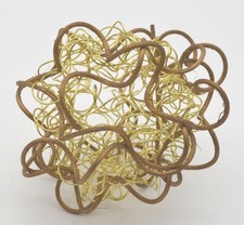 Rattankugeln mit Draht