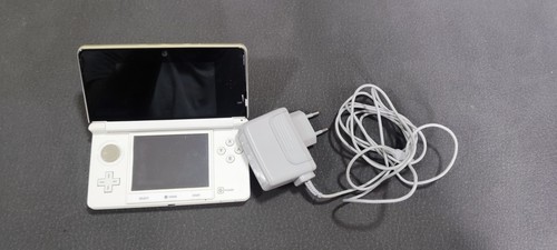 Nintendo 3ds weiß handheld - nintendo,